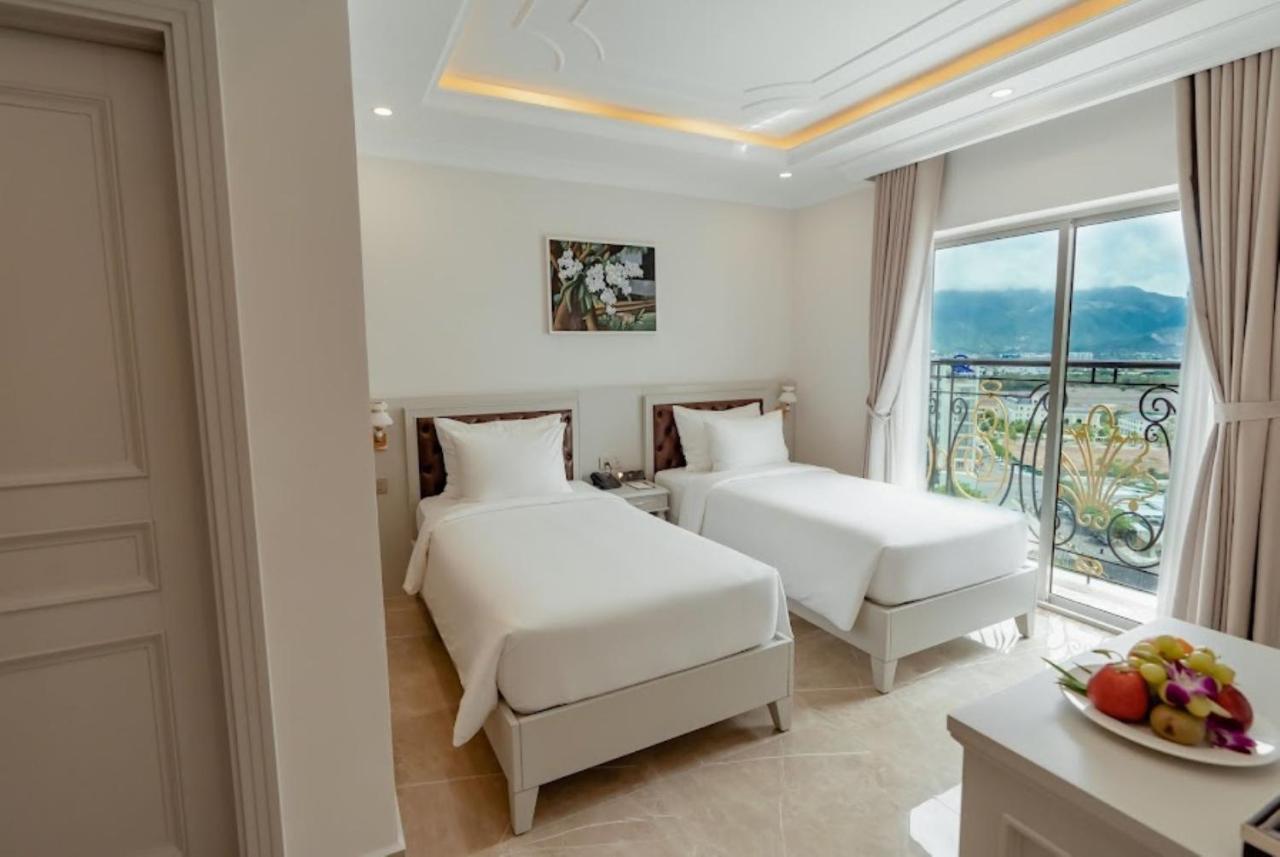 Отель Mercure Нячанг